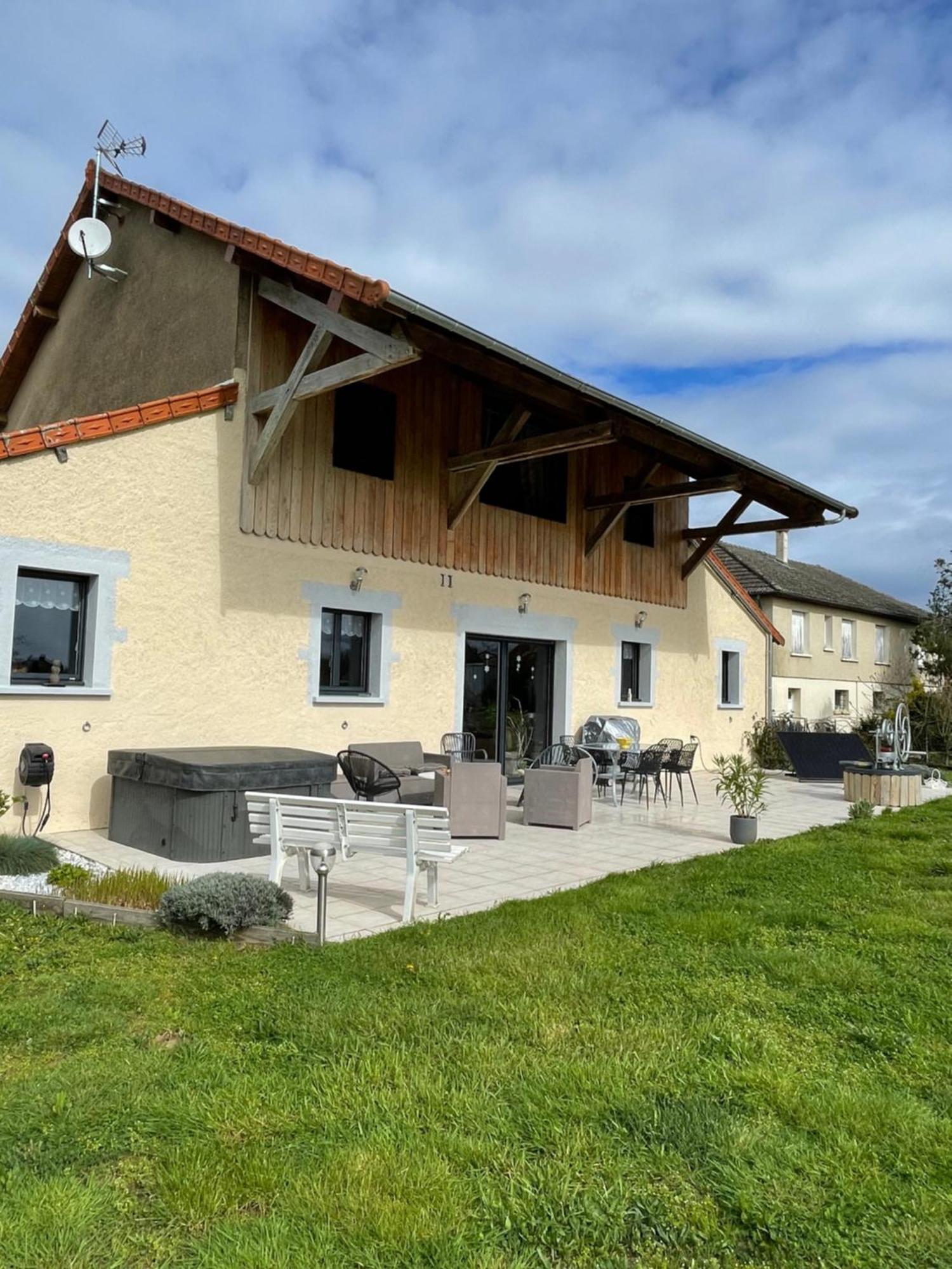 Bed and Breakfast La Guette Cercy-la-Tour Экстерьер фото