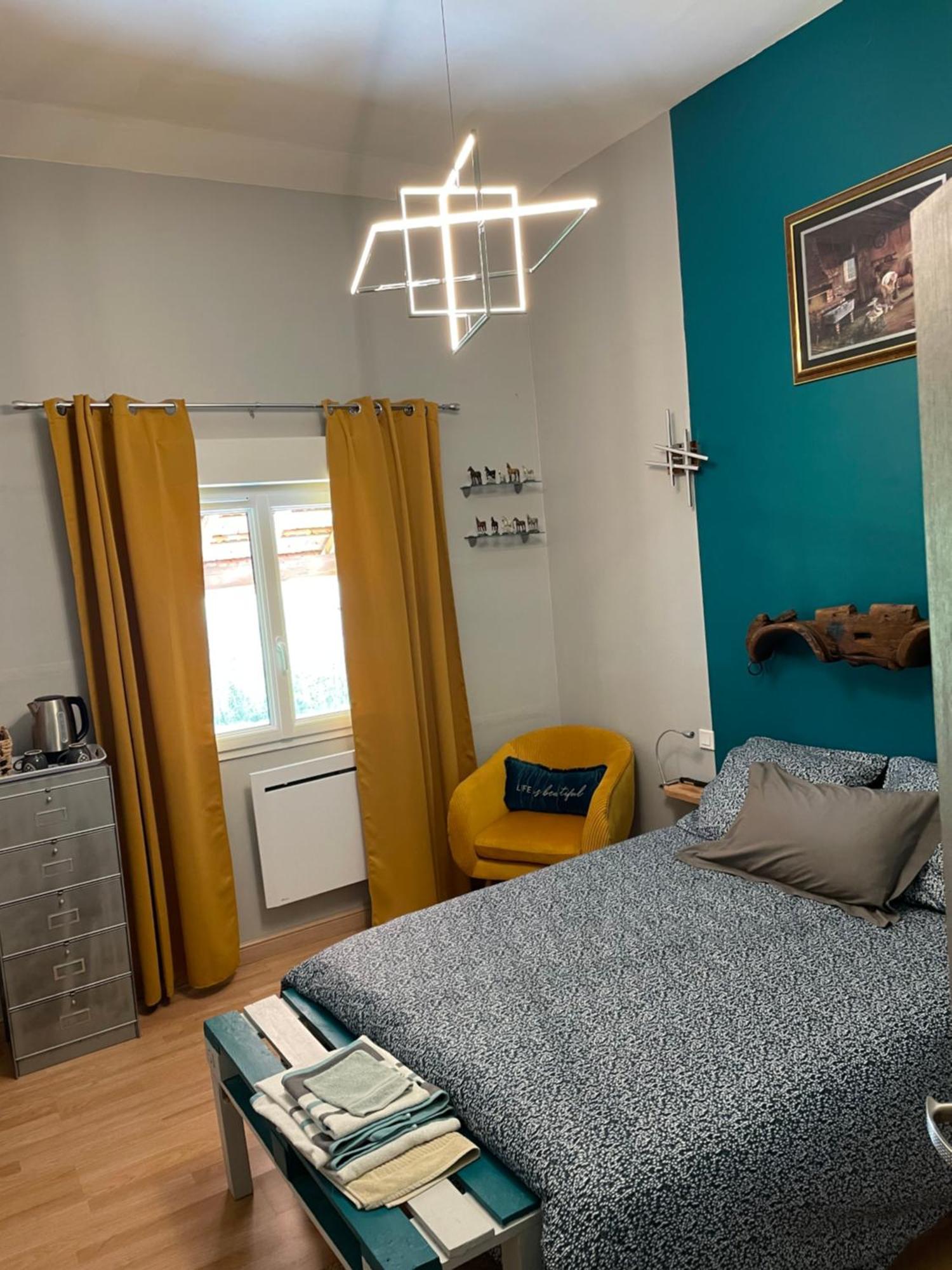Bed and Breakfast La Guette Cercy-la-Tour Экстерьер фото