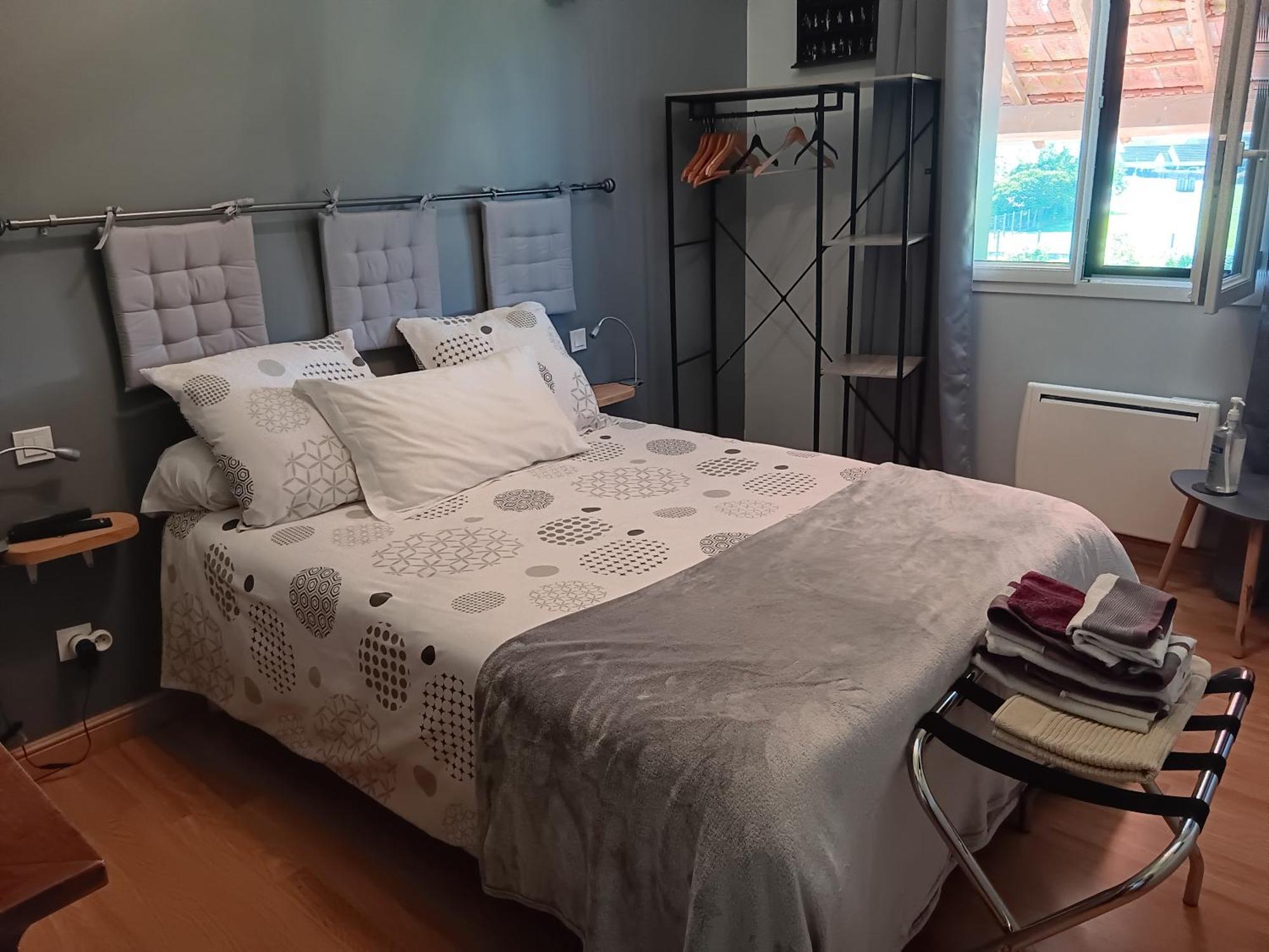 Bed and Breakfast La Guette Cercy-la-Tour Экстерьер фото